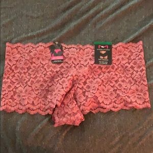 NWT Maidenform lace cheekiest panties
